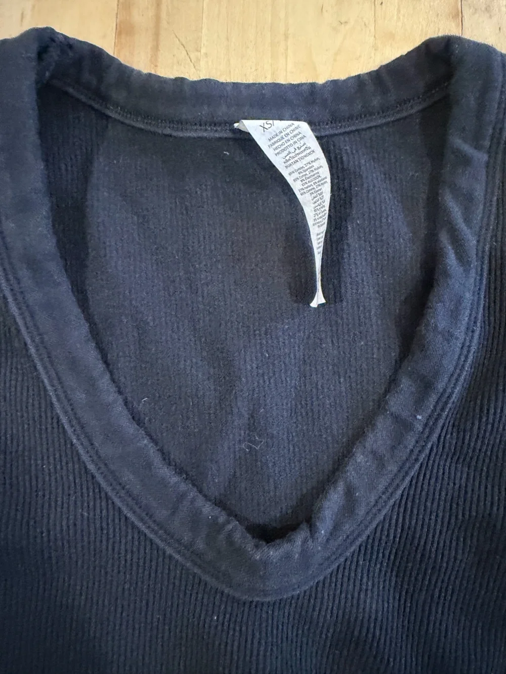 ALO Sleeve Ribbed V-Neck Sweater